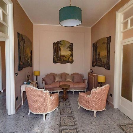 Luxury Suite Vitruvio 55 Formia Luaran gambar