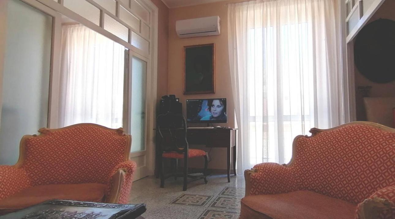 Luxury Suite Vitruvio 55 Formia Luaran gambar