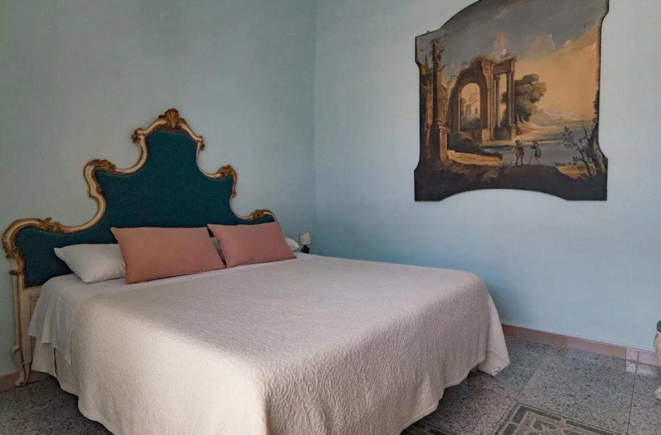 Luxury Suite Vitruvio 55 Formia Luaran gambar