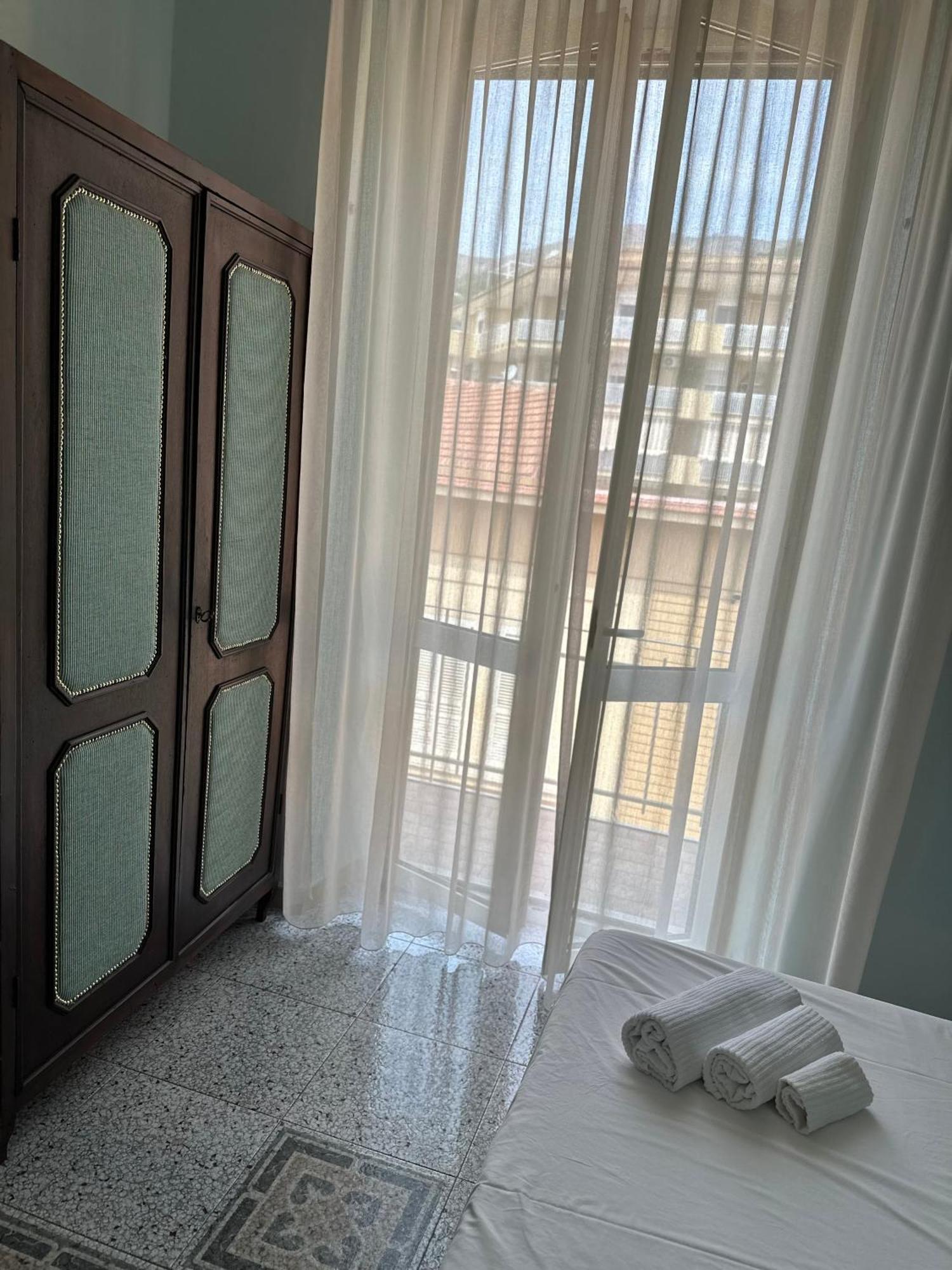 Luxury Suite Vitruvio 55 Formia Luaran gambar