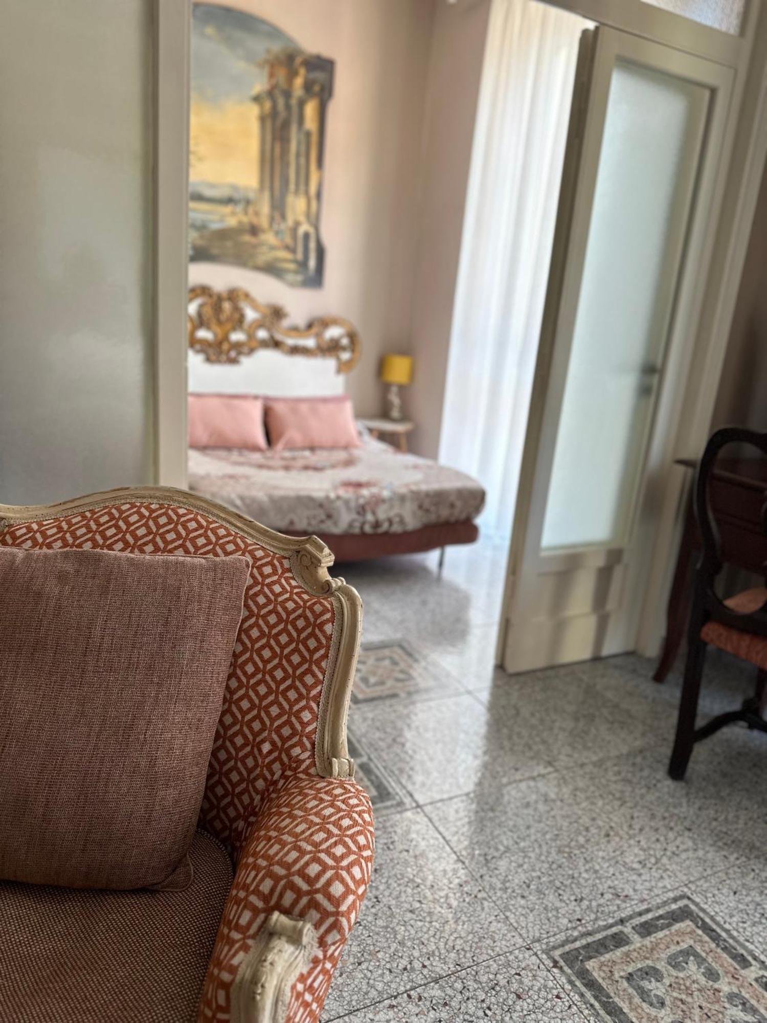 Luxury Suite Vitruvio 55 Formia Luaran gambar